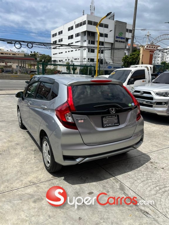 2020 Honda Fit — foto 8 / 12