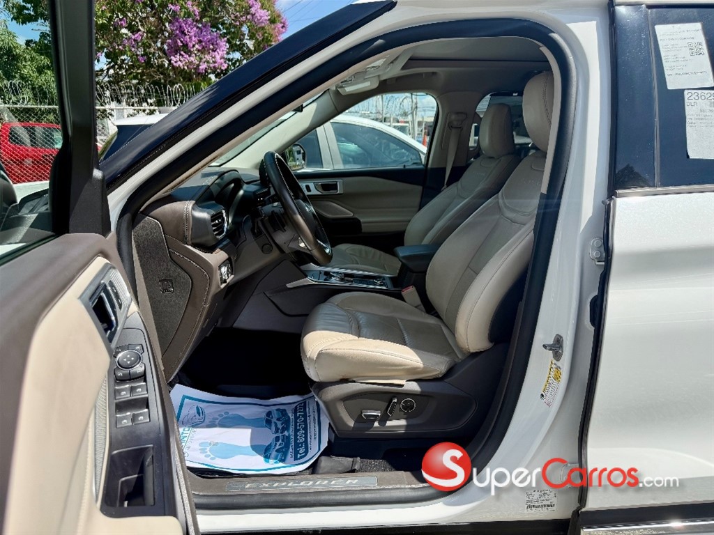 2020 Ford Explorer Platinum — foto 5 / 12