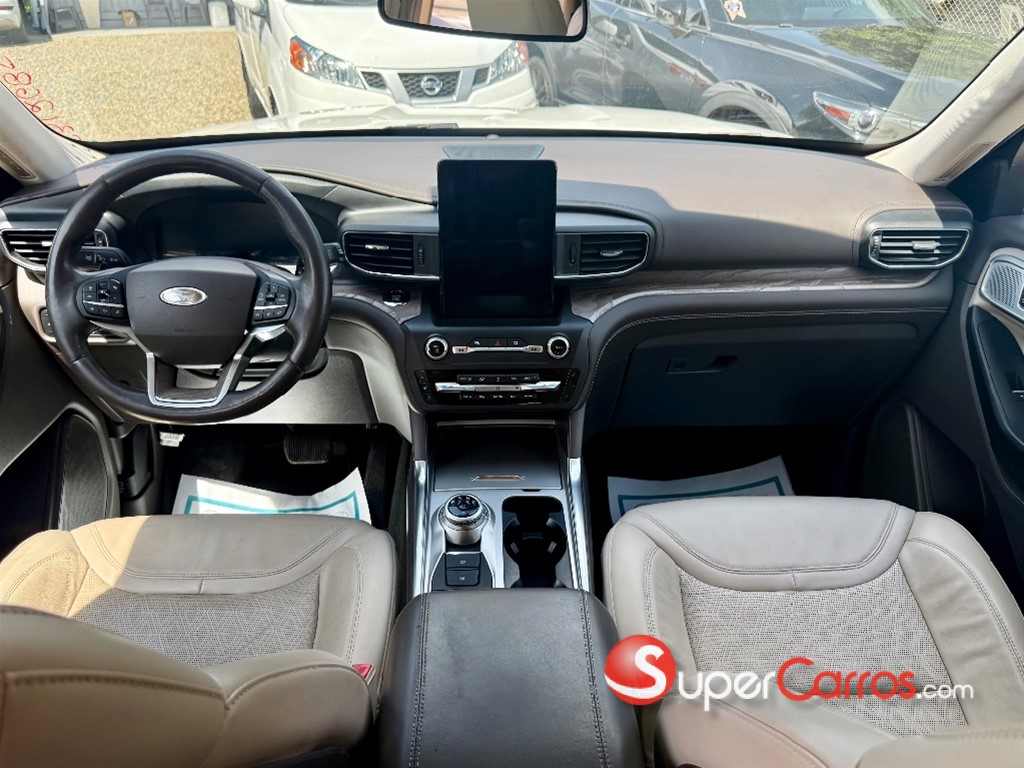 2020 Ford Explorer Platinum — foto 8 / 12