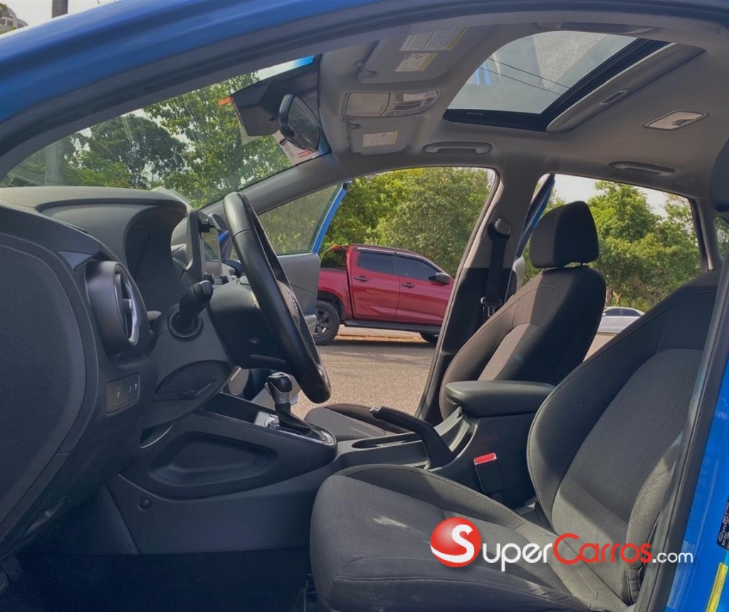 2022 Hyundai KONA SEL — foto 8 / 12