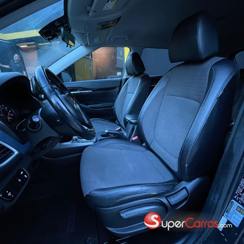 2021 Kia Seltos LX — foto 4 / 10