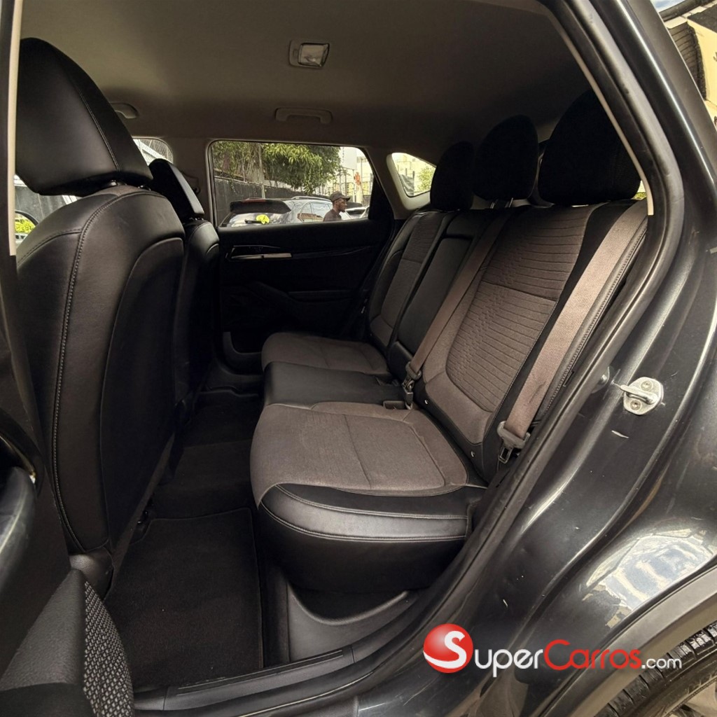 2021 Kia Seltos LX — foto 5 / 10