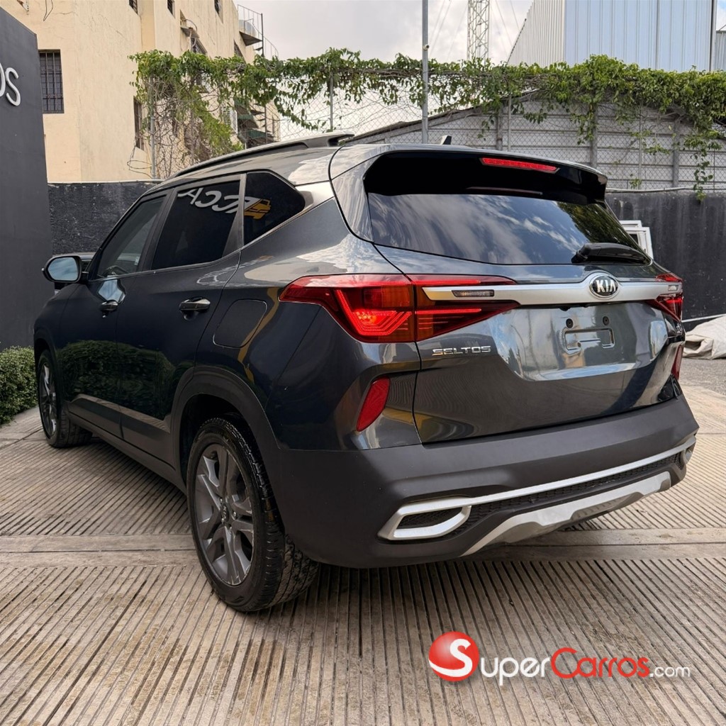 2021 Kia Seltos LX — foto 7 / 10