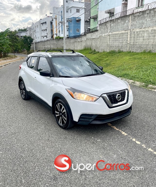 2020 Nissan Kicks — foto 2 / 12