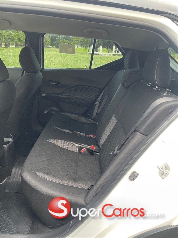 2020 Nissan Kicks — foto 8 / 12