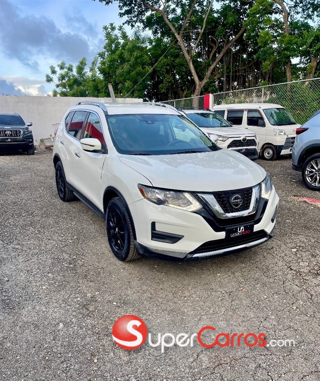 2020 Nissan Rogue SV