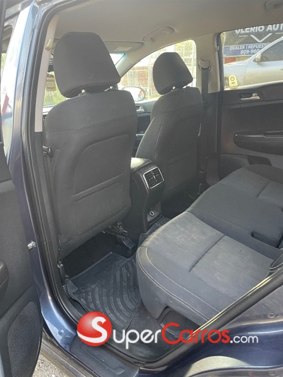 2020 Kia Sportage LX — foto 7 / 12