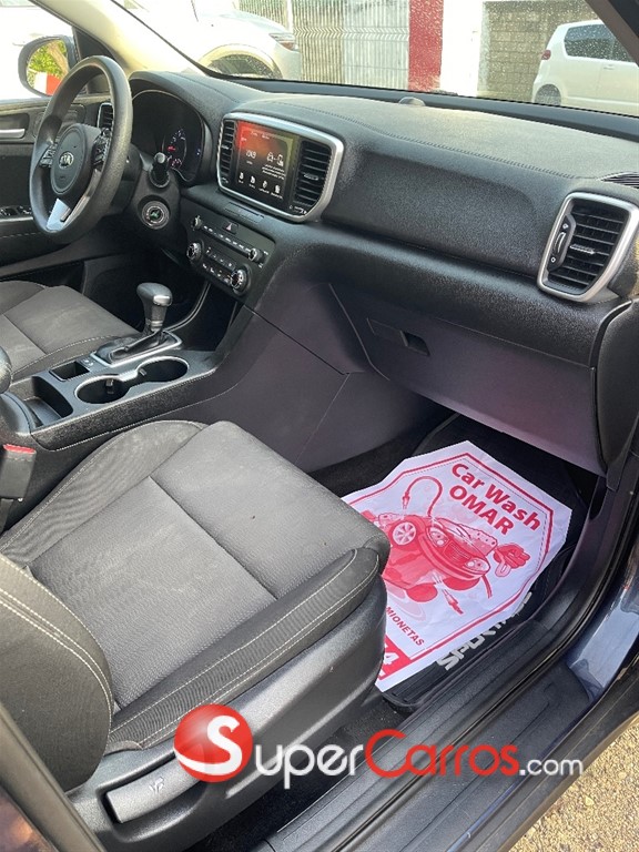 2020 Kia Sportage LX — foto 10 / 12