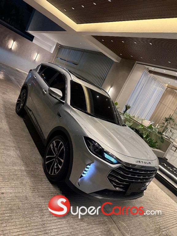 2025 Jetour X70 PLUS — foto 3 / 8