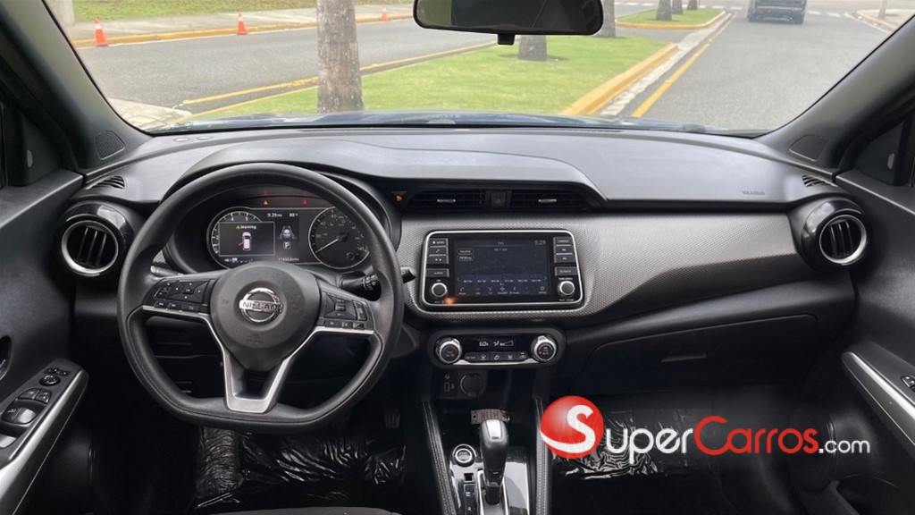 2020 Nissan Kicks SV — foto 9 / 10