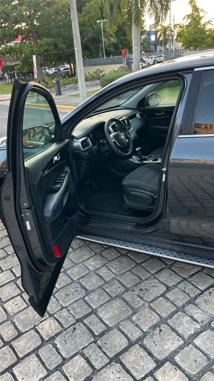 2020 Kia Sorento LX — foto 7 / 9