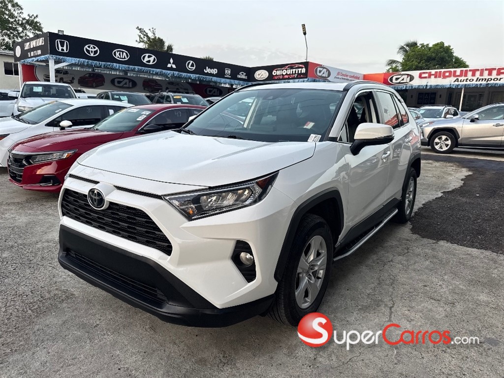 2021 Toyota RAV4 XLE