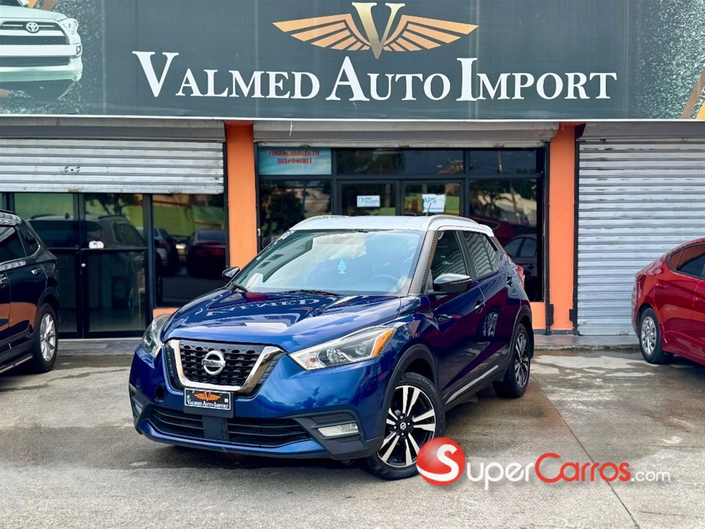 2020 Nissan Kicks SR