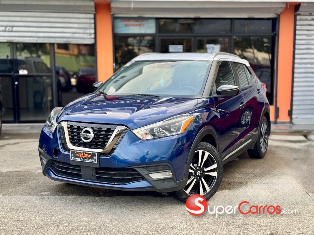 2020 Nissan Kicks SR — foto 2 / 12