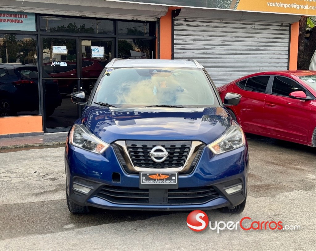 2020 Nissan Kicks SR — foto 3 / 12