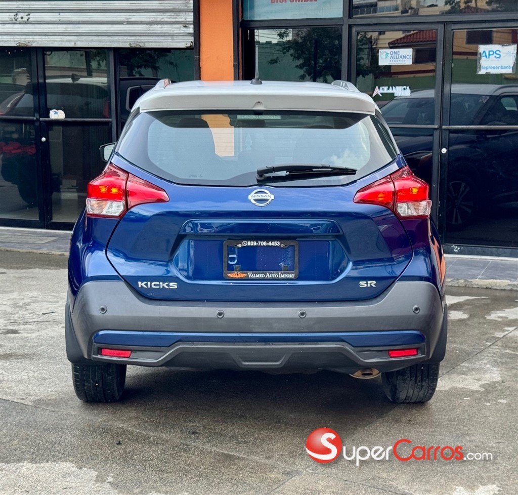 2020 Nissan Kicks SR — foto 6 / 12