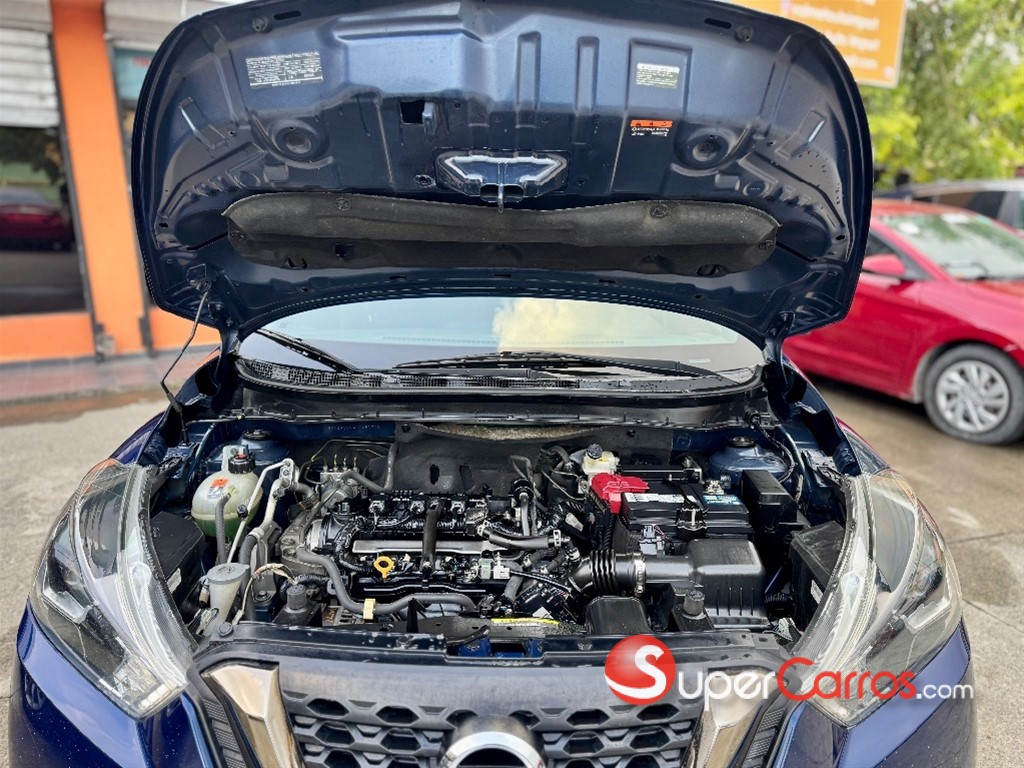 2020 Nissan Kicks SR — foto 8 / 12