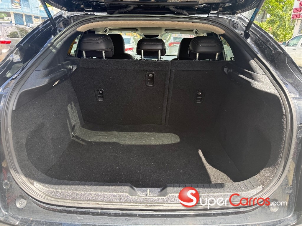 2021 Mazda CX-30 — foto 9 / 12