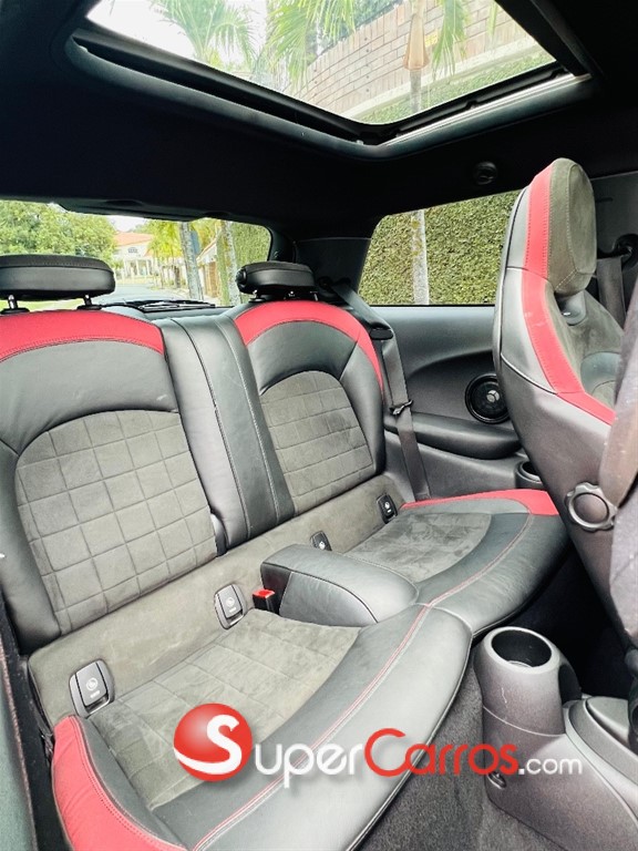 2015 Mini Cooper John Cooper Works — foto 8 / 12