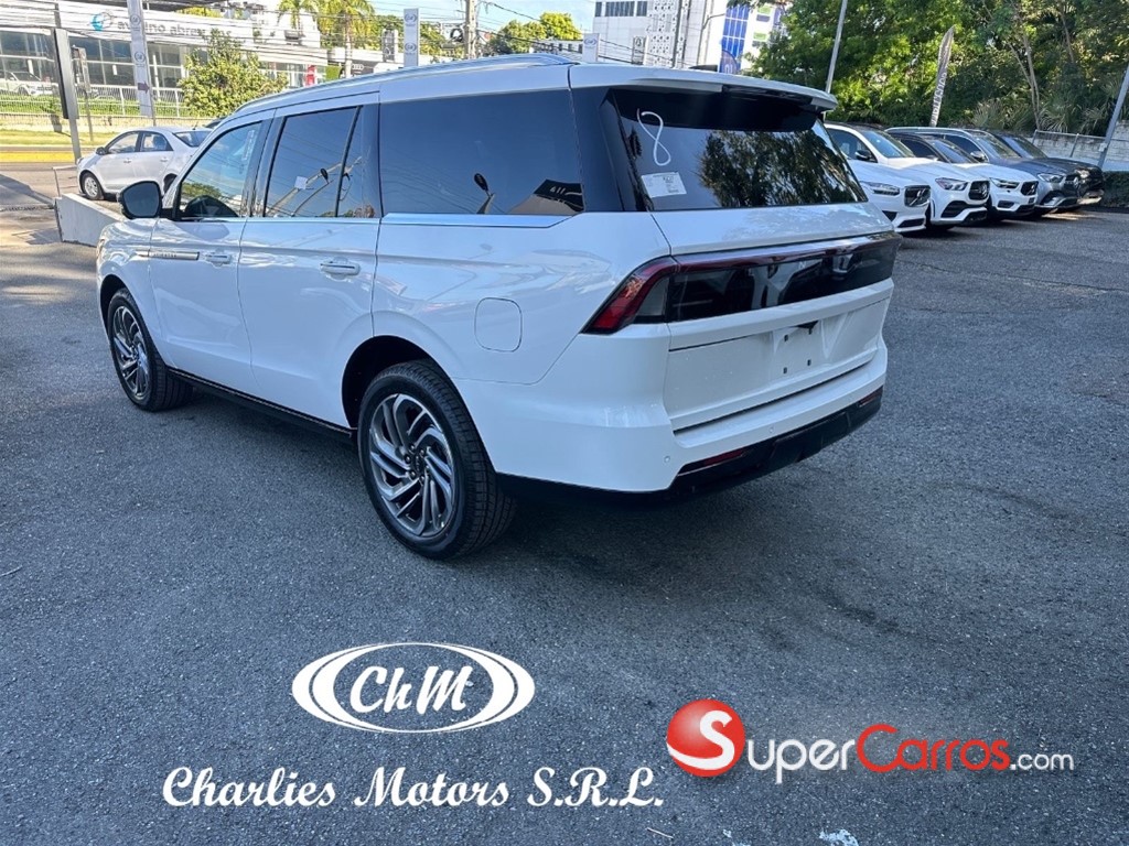 2026 Lincoln Navigator Reserve I — foto 3 / 11