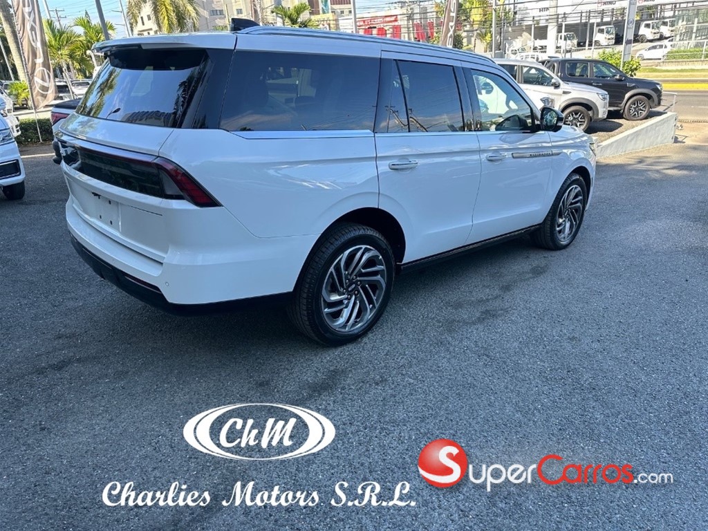 2026 Lincoln Navigator Reserve I — foto 4 / 11