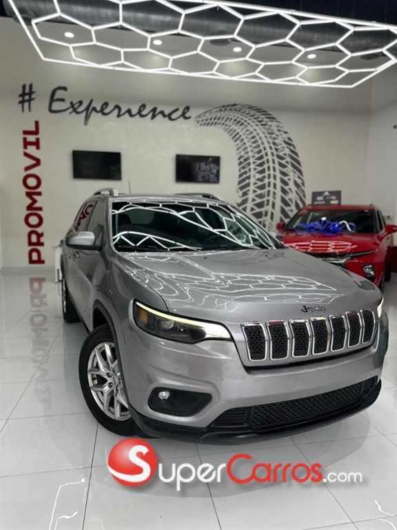 2019 Jeep Cherokee Latitude — foto 2 / 12