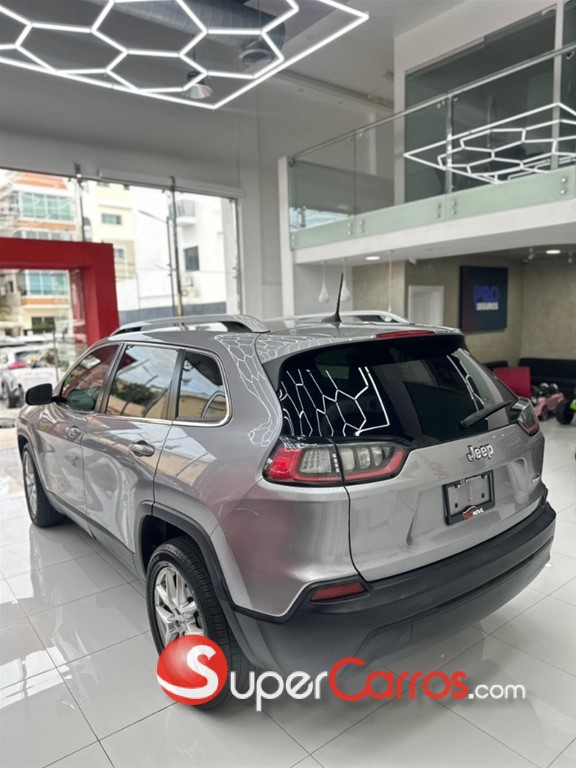 2019 Jeep Cherokee Latitude — foto 6 / 12