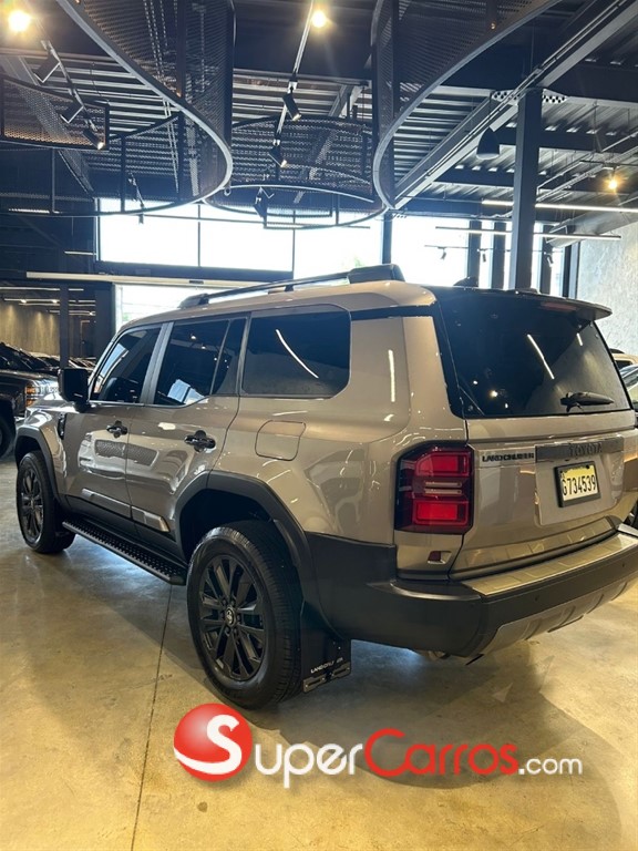 2025 Toyota Land Cruiser Prado Adventure — foto 3 / 12