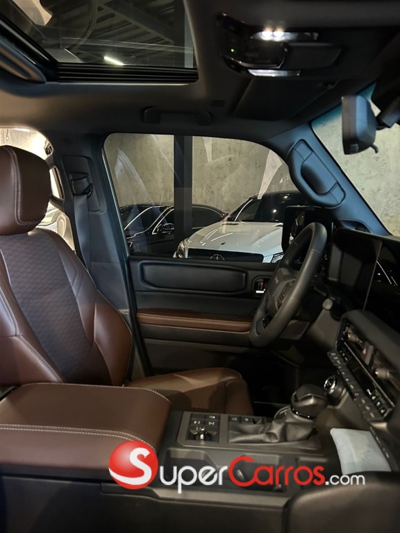 2025 Toyota Land Cruiser Prado Adventure — foto 8 / 12