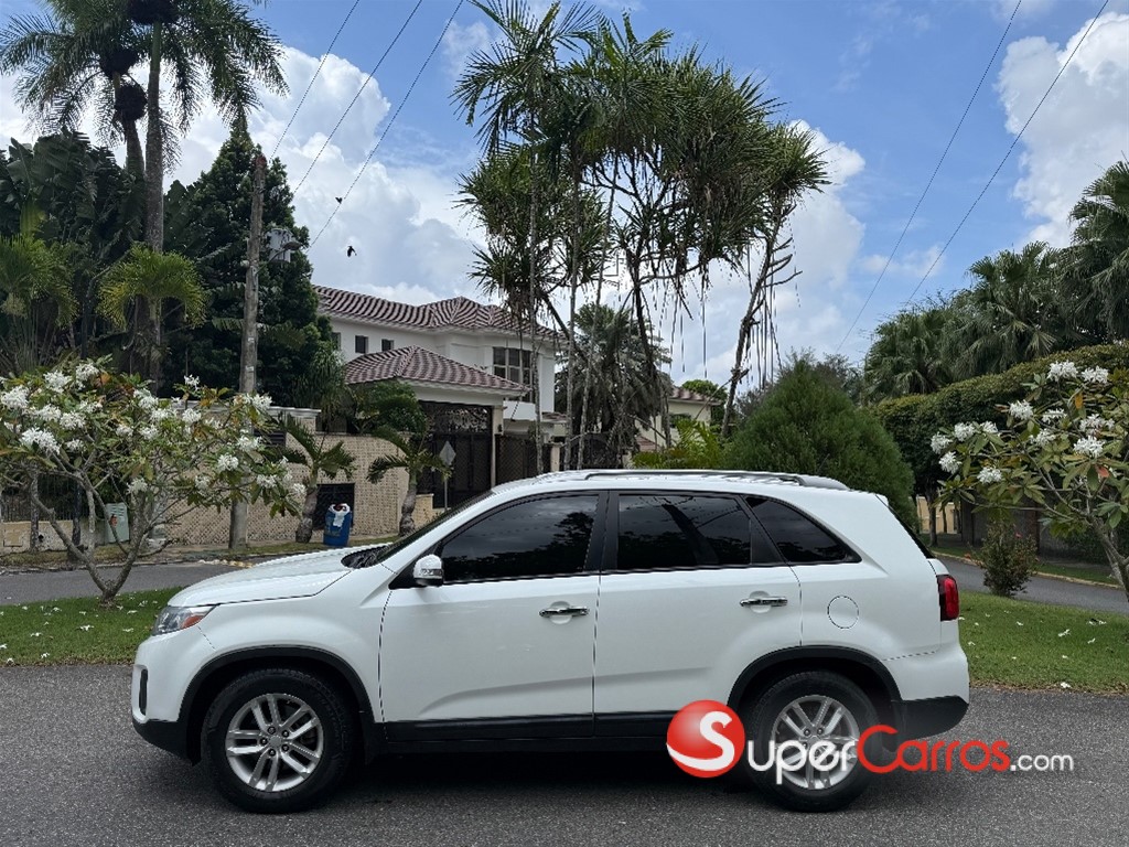 2014 Kia Sorento LX — foto 3 / 10