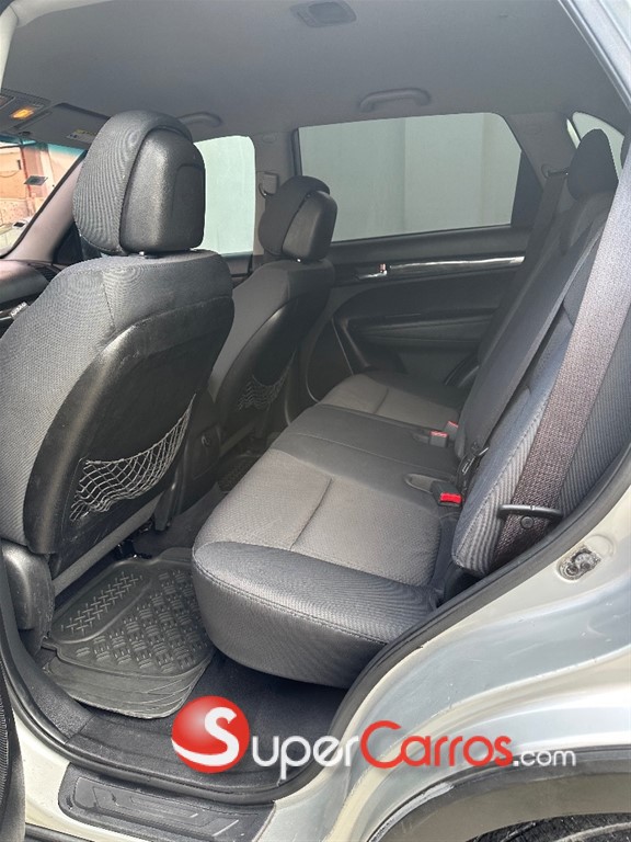2012 Kia Sorento LX — foto 6 / 8
