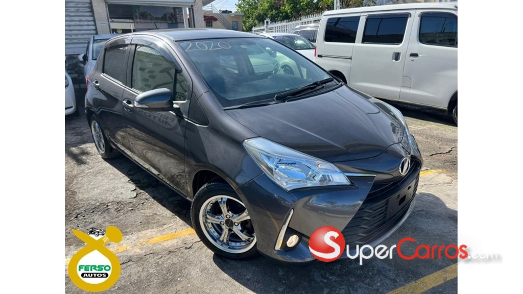 2020 Toyota VITZ — foto 2 / 10
