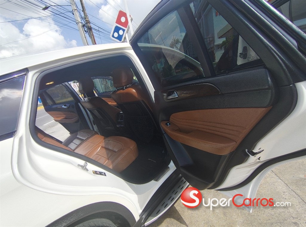 2016 Mercedes-Benz Clase G 450 — foto 3 / 10