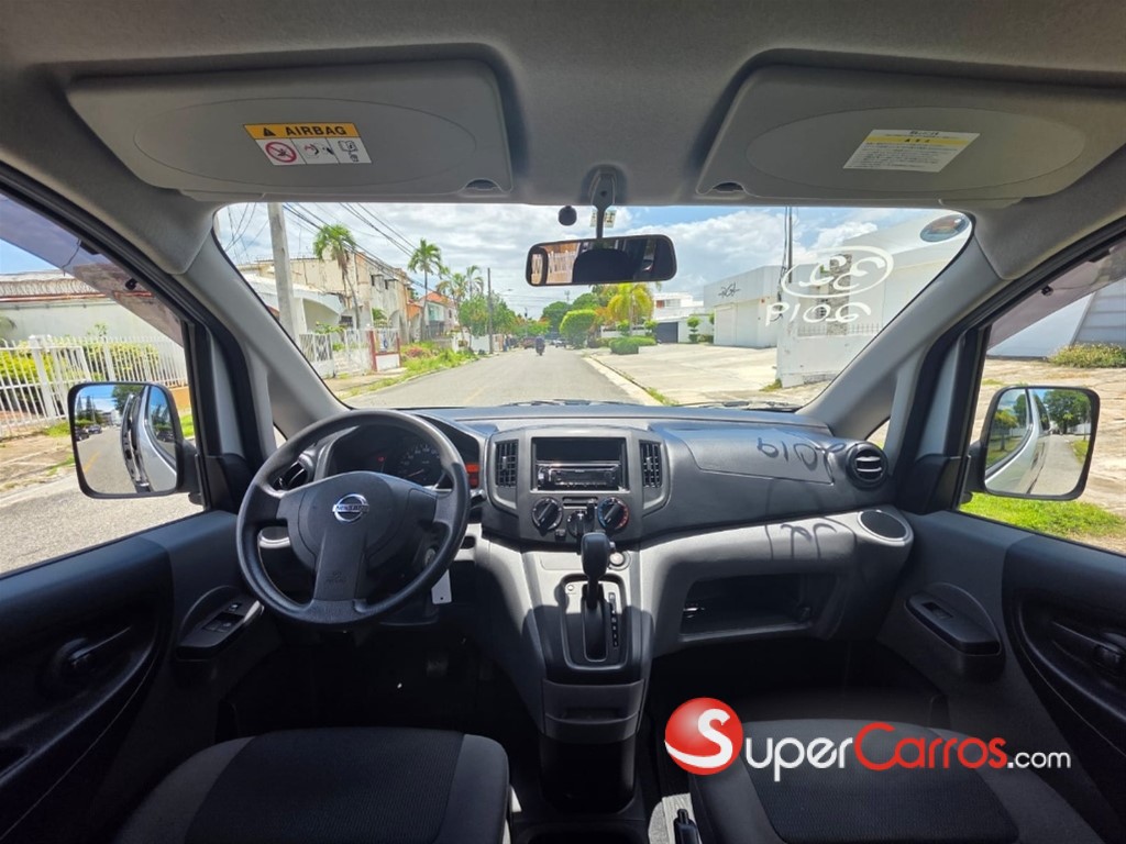 2019 Nissan NV 200 — foto 2 / 11