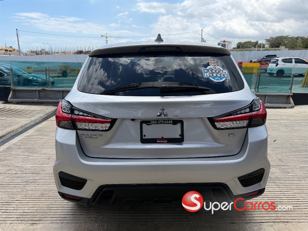 2020 Mitsubishi Motors Outlander Sport — foto 5 / 11