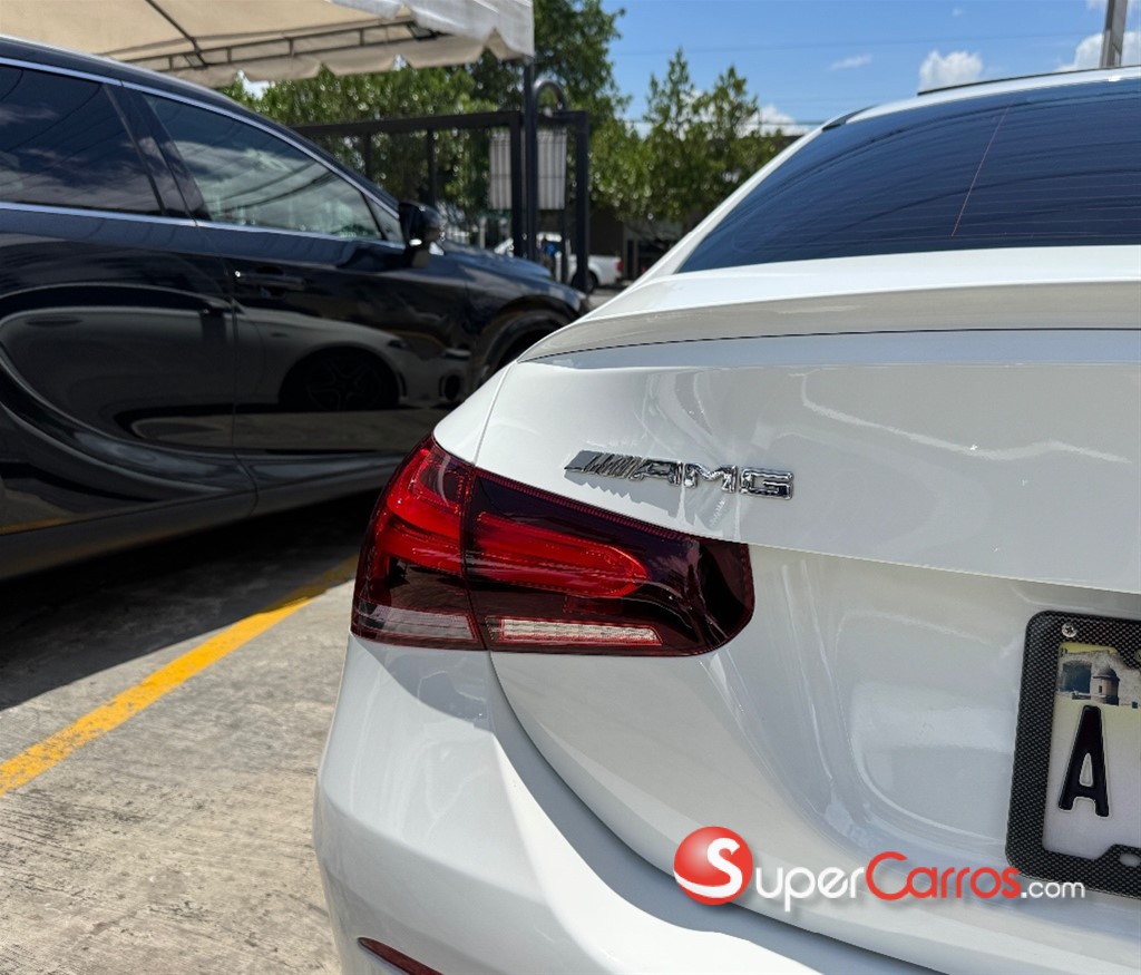 2021 Mercedes-Benz Clase A 45 AMG — foto 3 / 12