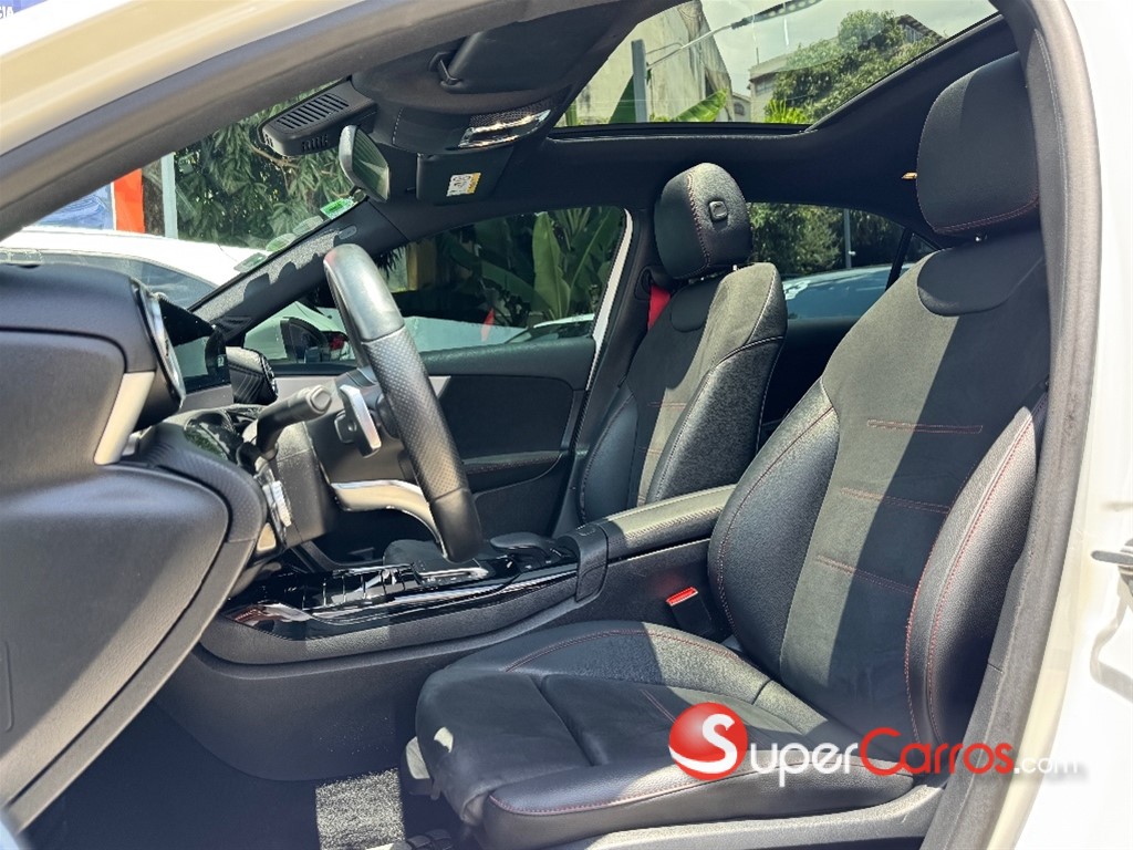 2021 Mercedes-Benz Clase A 45 AMG — foto 8 / 12