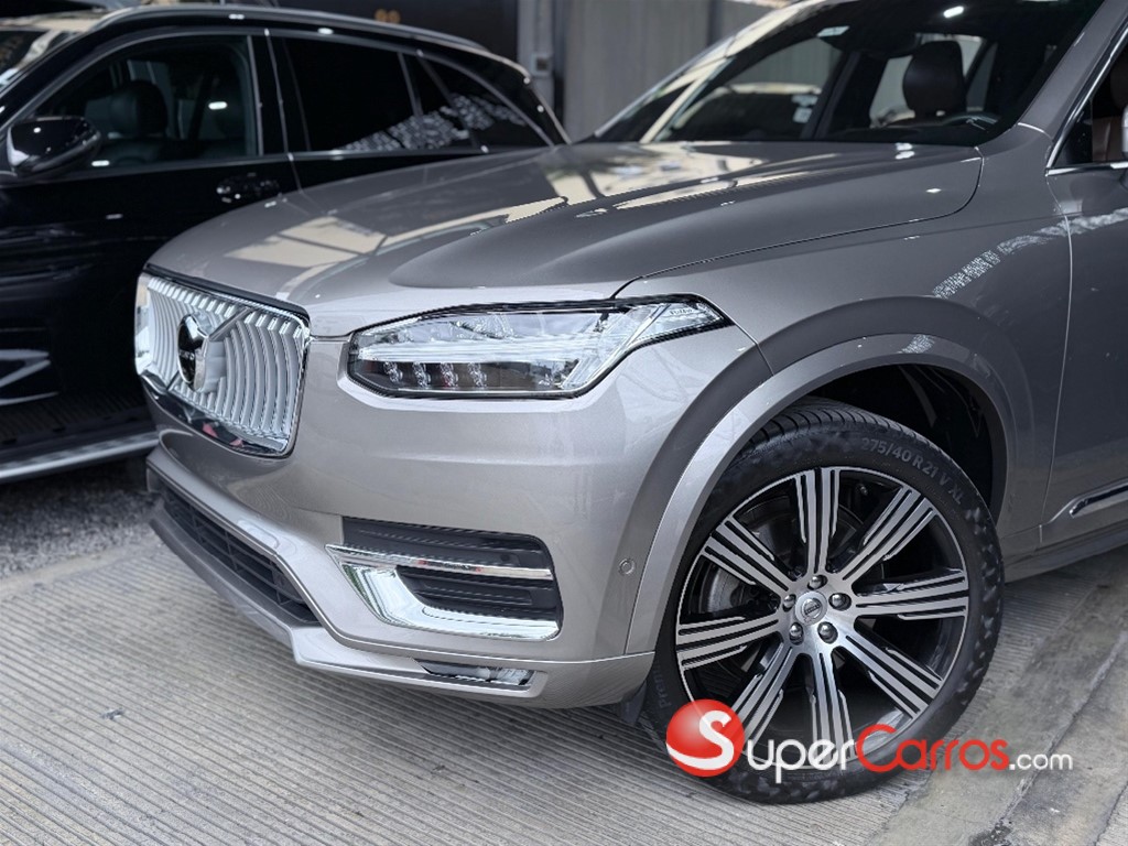 2022 Volvo XC90 Inscription B6 — foto 8 / 10