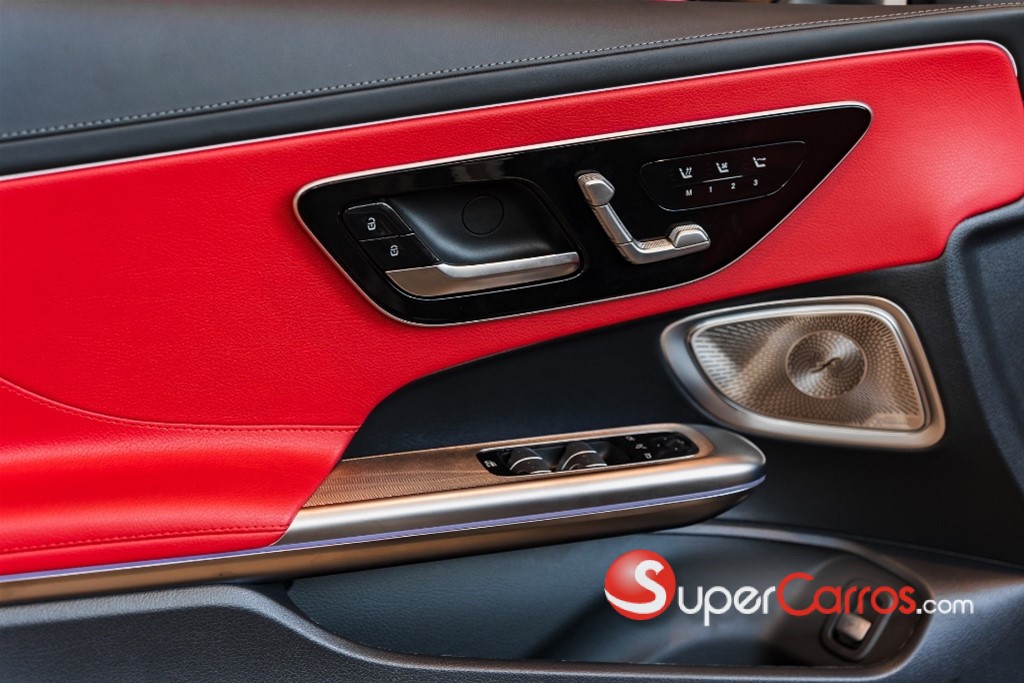 2026 Mercedes-Benz Clase CLE 300 4Matic Cabriolet — foto 11 / 12