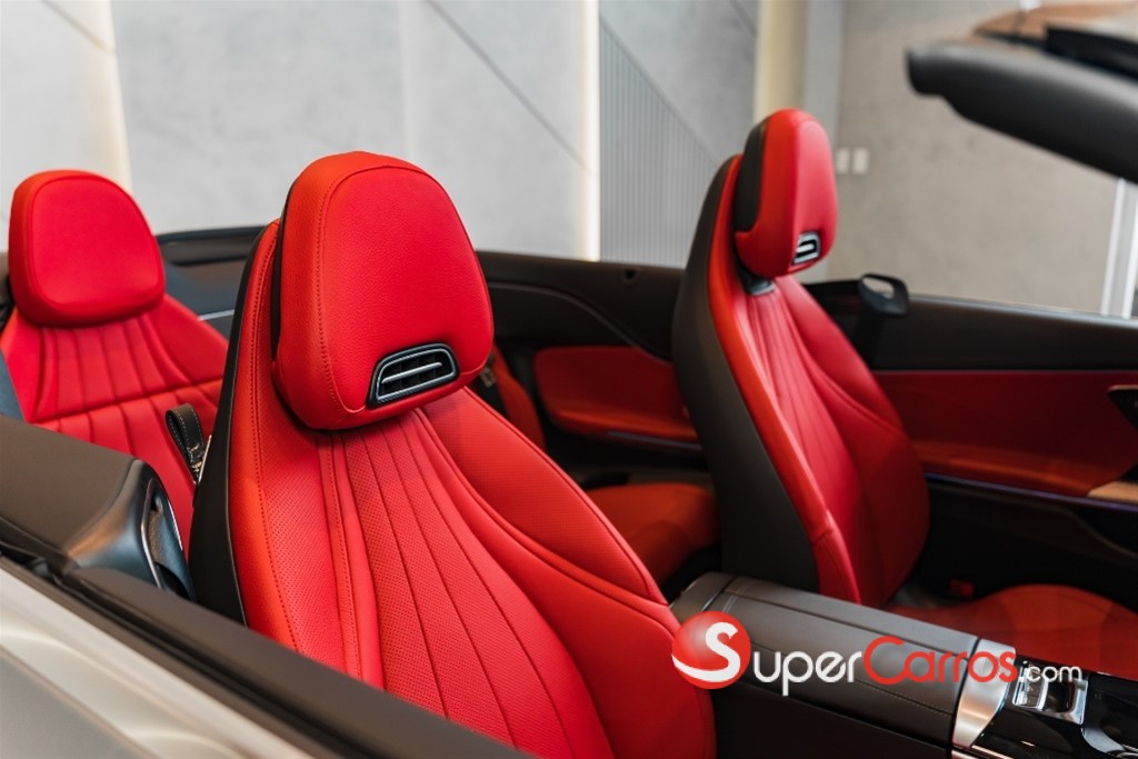 2026 Mercedes-Benz Clase CLE 300 4Matic Cabriolet — foto 12 / 12