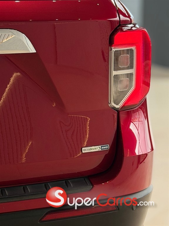 2020 Ford Explorer XLT 4WD — foto 8 / 12
