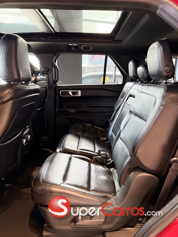 2020 Ford Explorer XLT 4WD — foto 10 / 12