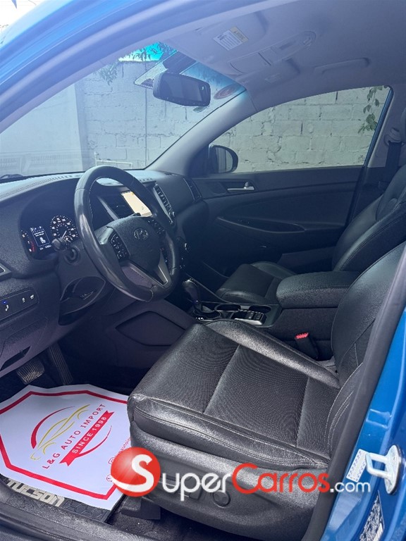 2018 Hyundai Tucson LIMITED — foto 8 / 10