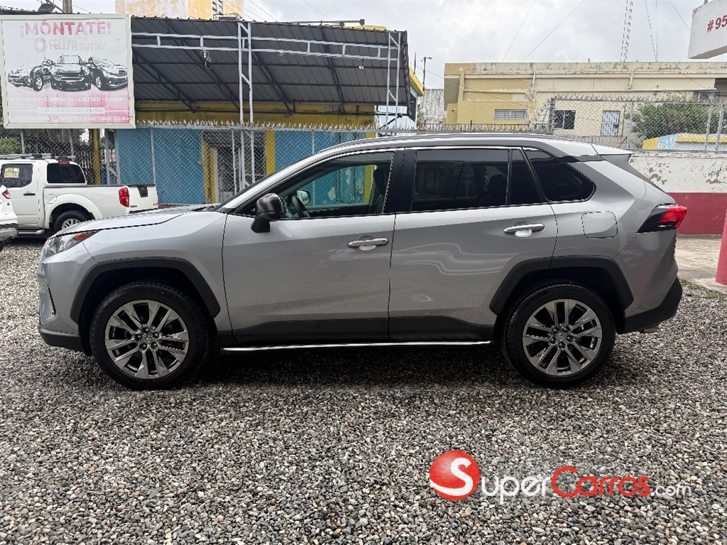 2022 Toyota RAV4 LE — foto 6 / 12