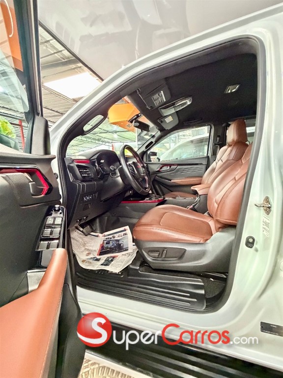 2026 Isuzu DMAX GT Limited Edition — foto 6 / 12