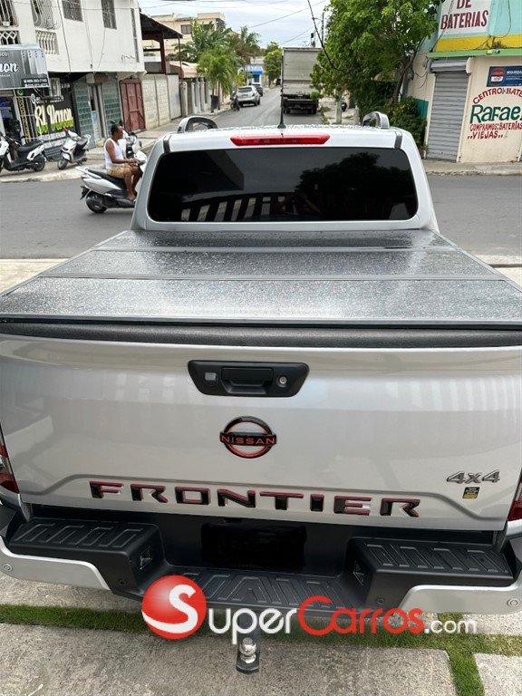 2024 Nissan Frontier Pro-4X — foto 9 / 10
