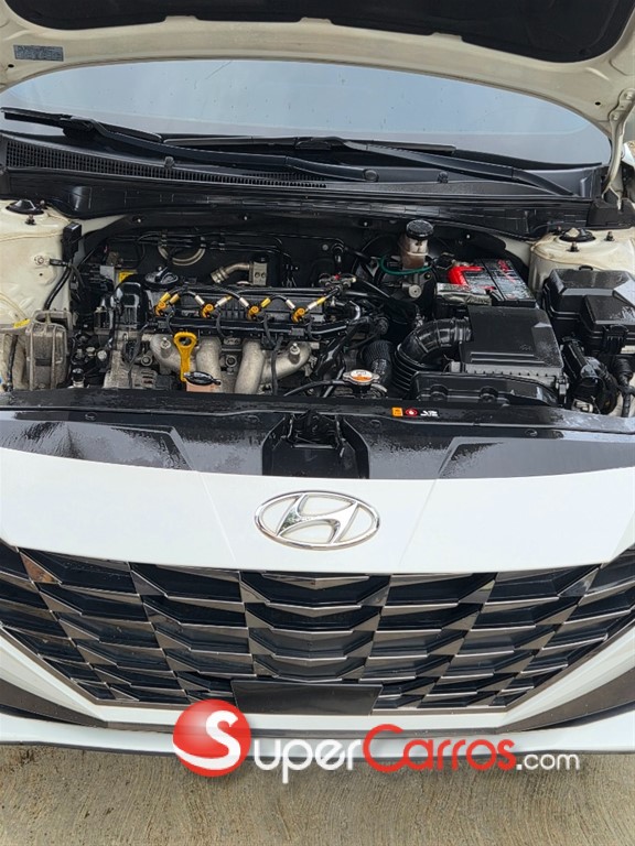 2021 Hyundai Avante Luxury — foto 7 / 11