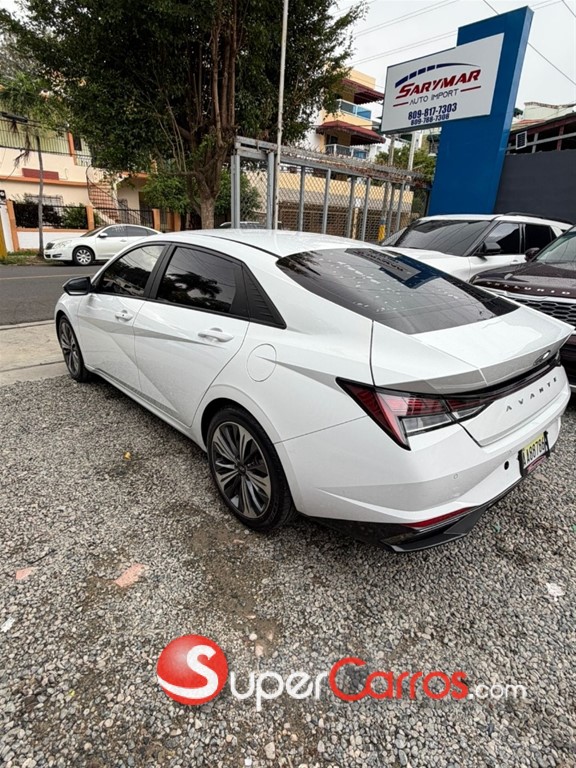 2021 Hyundai Avante Luxury — foto 9 / 11