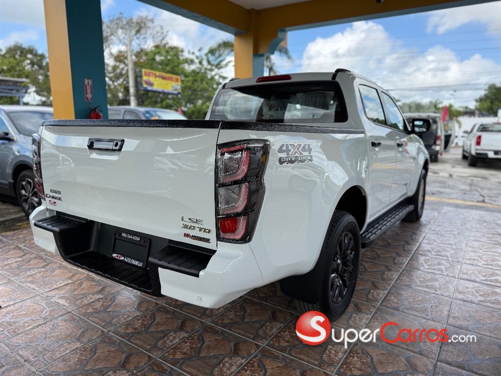 2027 Isuzu DMAX LSE — foto 6 / 9