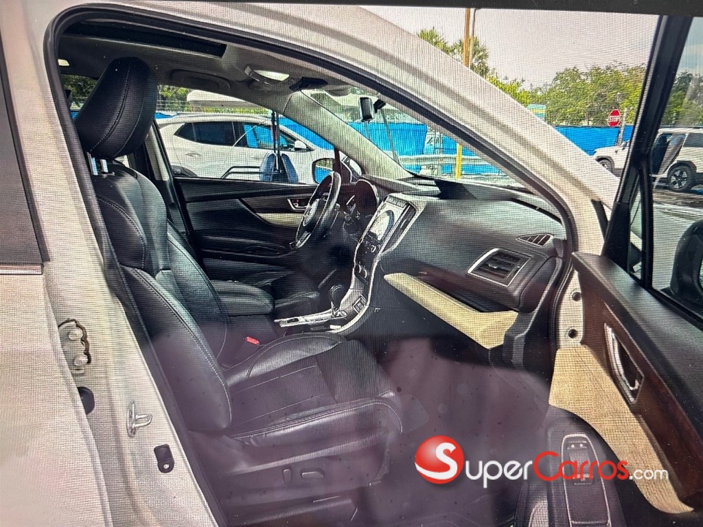 2021 Subaru Ascent Touring — foto 6 / 12
